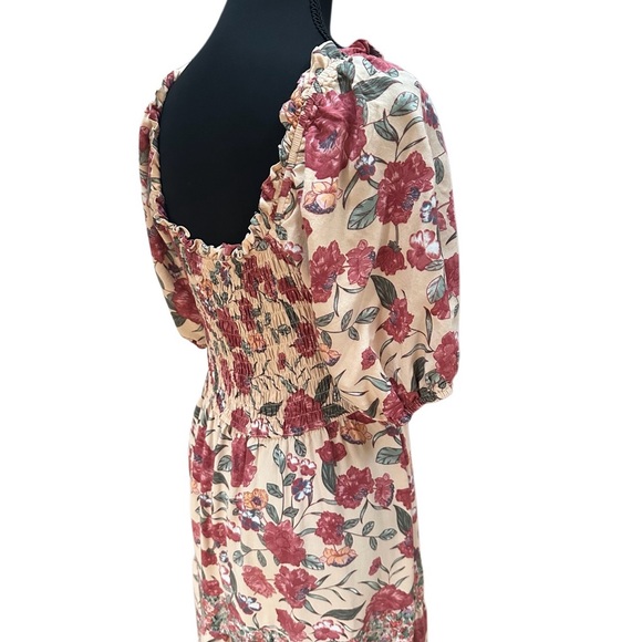 GigiO Floral Boho Beach Smocked Maxi Dress EUC Size M - Picture 4 of 8